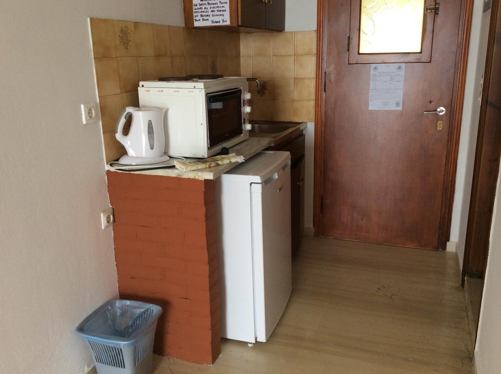 Aronis Apartments Benitses  Dış mekan fotoğraf