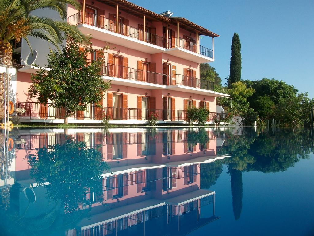 Aronis Apartments Benitses  Dış mekan fotoğraf