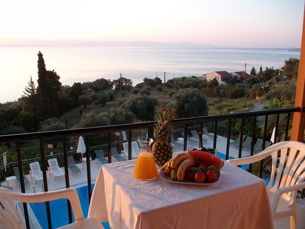 Aronis Apartments Benitses  Dış mekan fotoğraf