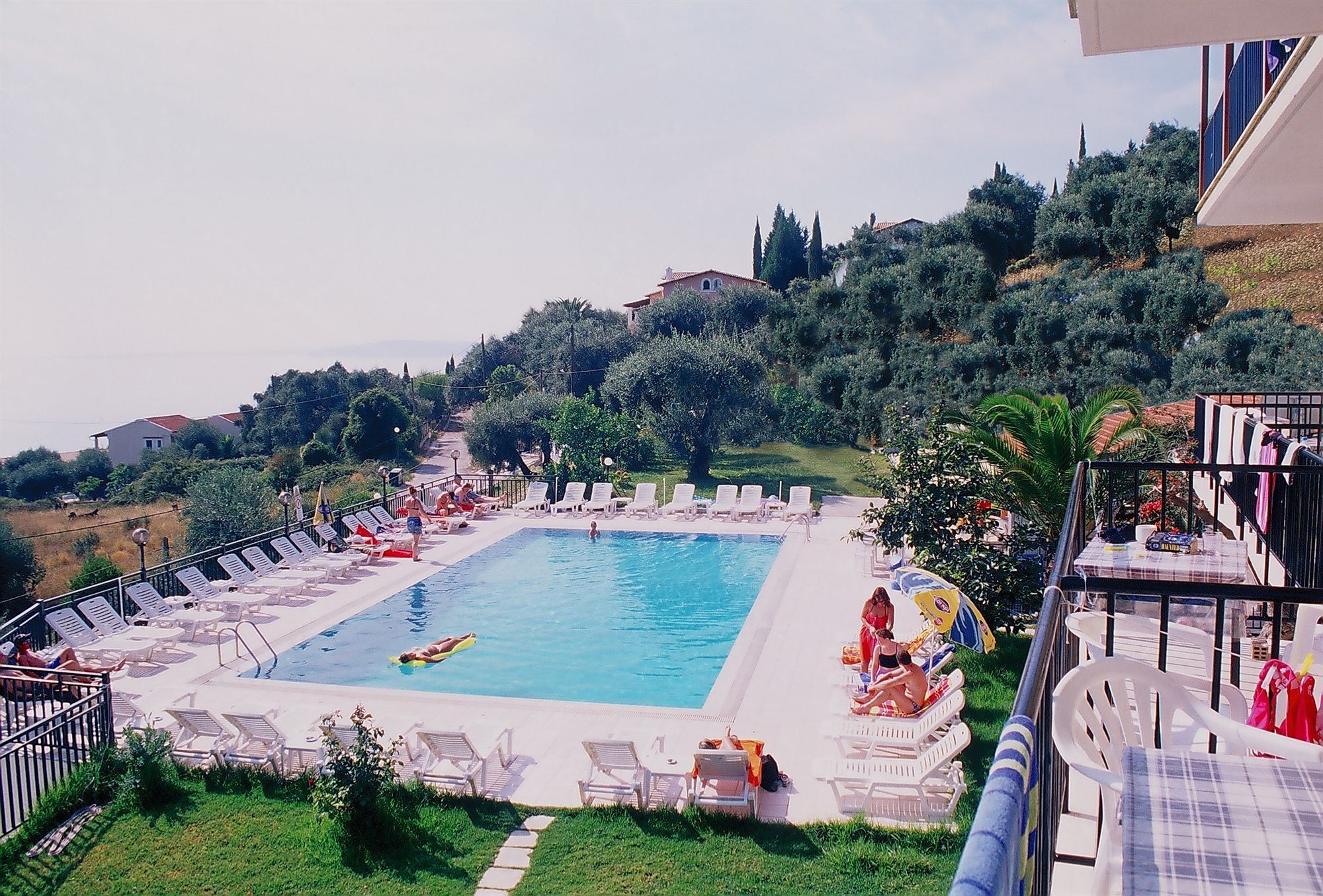 Aronis Apartments Benitses  Dış mekan fotoğraf